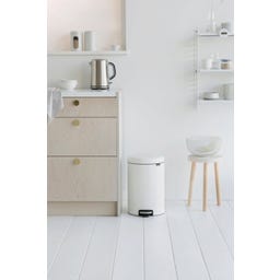 Newicon 20 L Pedal Bin with a Plastic Liner