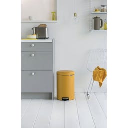 Newicon 20 L Pedal Bin with a Plastic Liner