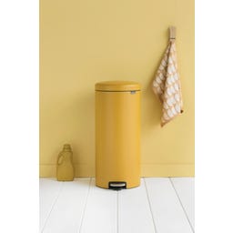 Newicon 30 L Pedal Bin with a Plastic Liner