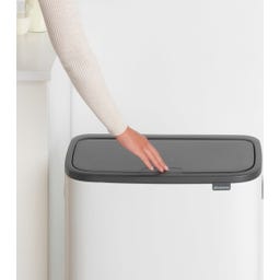 Bo Touch Bin 2 x 30 L mit 2 Kunststoffeinsätzen - White
