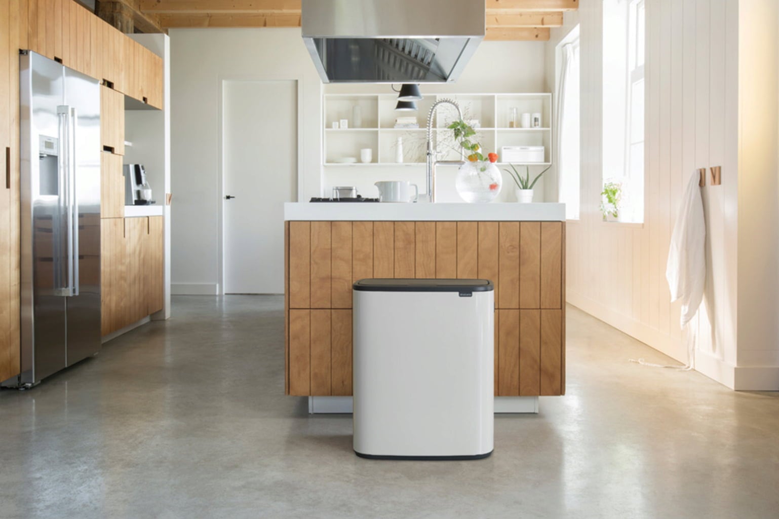 brabantia Bo Touch Bin 60 L avec 1 Seau Intérieur - Blanc