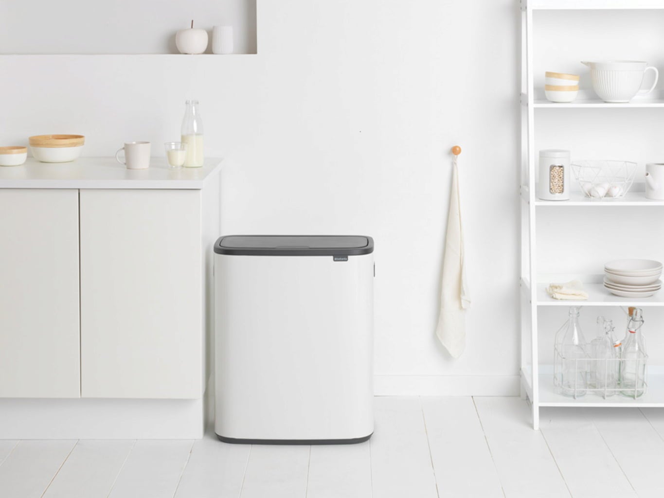 brabantia Bo Touch Bin 60 L avec 1 Seau Intérieur - Blanc