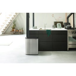 Bo Touch Bin - Pattumiera 60 L con Inserto in Plastica - Matt Steel Fingerprint Proof